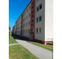 sanierte 2-Zimmer Mietwohnung in 99638 Kindelbrück mit Balkon usw