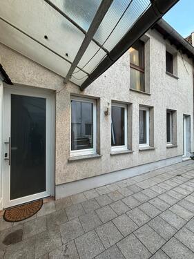 Foto - Moderne 3-Zimmer-Maisonette zur Miete im separaten Hinterhaus – K