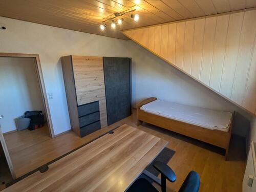 Foto - 2 Zimmer Dachgeschosswohnung mit EBK in Schwetzingen-Hirschacker