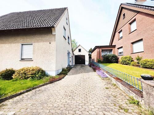 Foto - Einfamilienhaus mit großem Grundstück in Lemgo-Leese ohne Makler