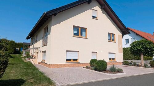 Foto - Großzügiges Einfamilienhaus mit Einliegerwohnung