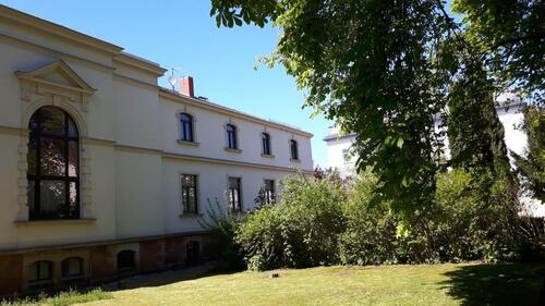 Foto - Geschäftshaus in bester Lage-zentral und im Grünenprovisionsfrei