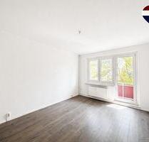 Helle 3-Zimmer-Wohnung mit Tageslichtbad und Balkon - Magdeburg Nordwest