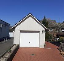 Garage direkt im Zentrum von Bielefeld-Brake