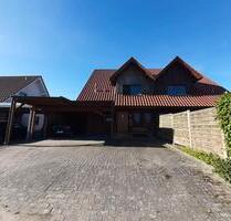 Charmante Doppelhaushälfte mit Garten, Doppelcarport und modernis - Hille