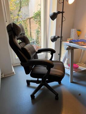 Foto - Schreibtischplatz zu vermieten- co working Space !