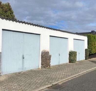 Foto - Garage in Düren Rölsdorf: 10 min. bis Kaiserplatz + viel Platz!