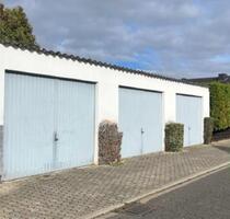 Garage in Düren Rölsdorf: 10 min. bis Kaiserplatz + viel Platz!