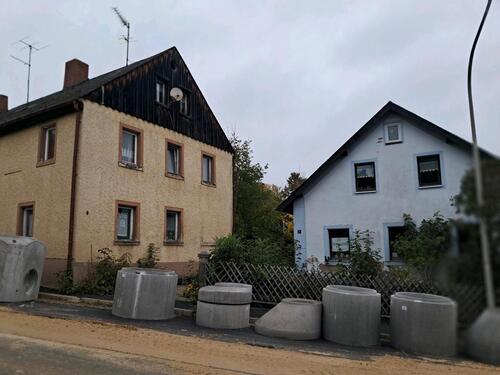 Foto - 9 Zimmer Mehrfamilienhaus, Wohnhaus zum Kaufen in Schirnding