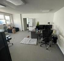 Halle 120 m² mit Büro 76 m² inkl. Heiz und Stromkosten - Fockbek