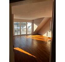 Exklusive, lichtdurchflutete Maisonettewohnung mit Südbalkon - Altdorf bei Nürnberg