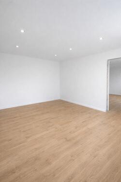 Foto - Helle 2-Zimmer-Wohnung - Erstbezug nach Sanierung