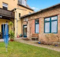 Vermiete großzügige 2 Raum Wohnung Appartement mit EBK u Garten - Naumburg (Saale)