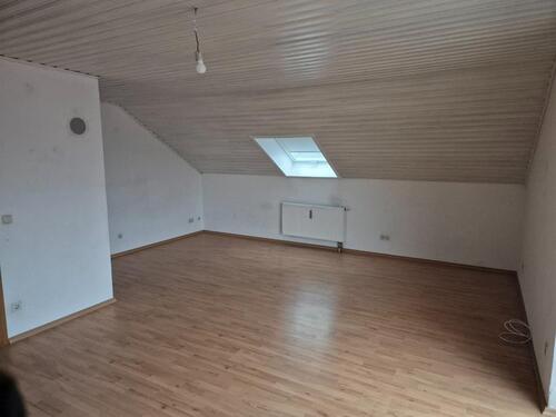 Foto - 4,5 Zimmer Dachgeschoss Wohnung in Walderbach zu vermieten