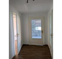 sonnige Zweiraumwohnung - 330,00 EUR Kaltmiete, in Limbach-Oberfrohna (PLZ: 09212)