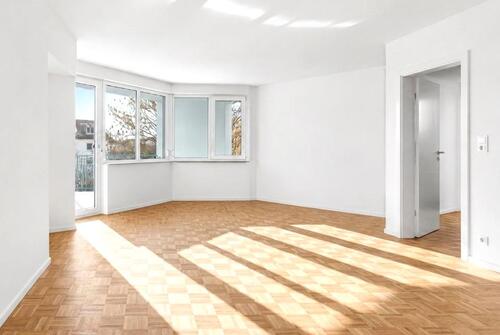 Foto - Stilvolle, frisch renovierte Wohnung mit Loggia & Tiefgarage