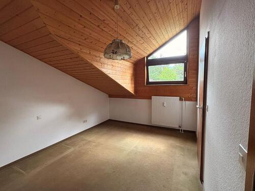 Foto - 2.5 Zimmer Dachgeschoßwohnung zum Kaufen in Engelsbrand