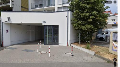 Foto - Großer Stellplatz - Ringstraße - 80,00 EUR Miete,