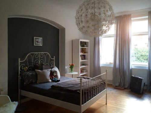 Foto - 2 freie Zimmer in Berufstätigen WG - Wohnung am Hölderlinplatz