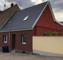 Haus zur Miete im Zentrum, Vollsanierung, kleiner Garten - Sangerhausen