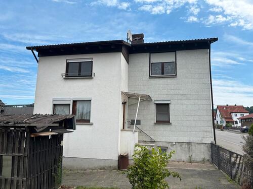 Foto - Haus mit Grundstück zur Vermietung