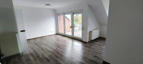Foto - Helle 2-Zimmer-Oberwohnung in Norden Terrasse und Balkon & EBK