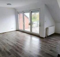 Helle 2-Zimmer-Oberwohnung in Norden Terrasse und Balkon & EBK - Hage