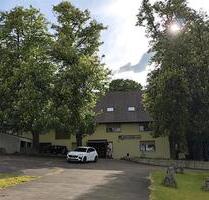 Mischobjekt mit Gastrobereich, Wohnwagenstellplätzen, Wohnbereich - Riesbürg