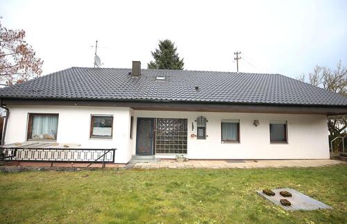 Foto - 12-Familienhaus Börtlingen BJ1972
