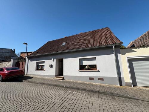 Foto - Charmantes Einfamilienhaus mit großem Grundstück, Garten,3Garagen