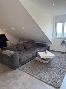 Foto - Moderne 2 Zimmer Wohnung zentral mit Balkon und toller Aussicht