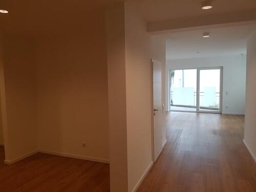 Foto - 3-Zimmer-Wohnung mit Balkon und Parkplatz – ruhige Lage-IRREL