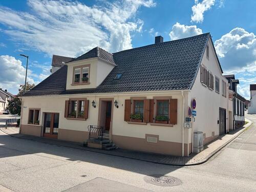 Foto - 9 Zimmer Einfamilienhaus zum Kaufen in Enkenbach-Alsenborn
