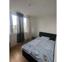 1 WG Zimmer frei unbefristet - 605,00&nbsp;EUR Kaltmiete, ca.&nbsp; 12,00&nbsp;m&sup2; in Berlin (PLZ: 13055) Lichtenberg