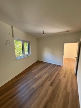 Foto - Neubau Wohnung in HH-Barmbek - Küche Terasse Rolläden Hochwertig