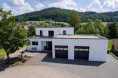 Foto - Hochwertiger Neubau mit großer Garage + Grundstück *PRIVAT*