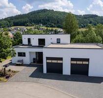 Hochwertiger Neubau mit großer Garage + Grundstück *PRIVAT* - Pelm