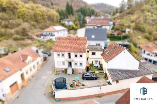 Foto - haus zu verkaufen - 360.000,00&nbsp;EUR Kaufpreis, ca.&nbsp; 180,00&nbsp;m&sup2;