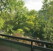 Aussicht auf die Frankfurer Skyline: günstige 1-Zimmer-Single-Wohnung - Frankfurt am Main Nord-West