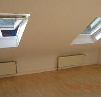 Kleine helle Dachgeschosswohnung - Saarbrücken West