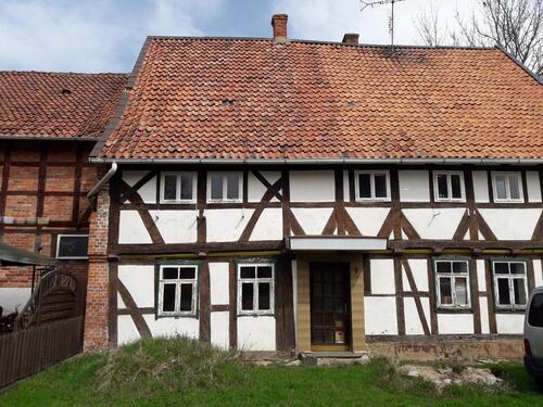 Foto - Denkmalgeschütztes Fachwerkensemble (Baujahr 1703)