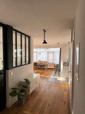 Foto - Zentral + voll möbliert im Loft-Stil (2 J. befristet + 1 J. MMD)