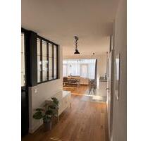 Zentral + voll möbliert im Loft-Stil (2 J. befristet + 1 J. MMD) - Böblingen Dagersheim