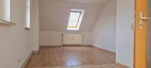 Foto - Charmante 2-Raum-Wohnung unter dem Dach – perfekt für Singles und Paare