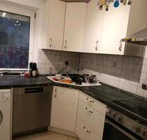 3 Zimmer Erdgeschoss Wohnung zentrum nah mit Außenstellplatz - Traunreut Irsing