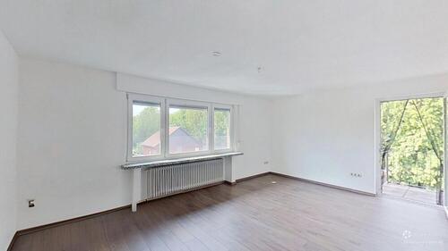 Foto - 3-Zimmer-Wohnung im Obergeschoss mit Balkon und Einbauküche!