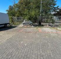 Parkplatz Stellplatz KFZ Auto - 30,00 EUR Miete, in Neustadt an der Weinstraße (PLZ: 67435) Duttweiler