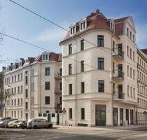 Stilvolle 4-Zimmer-Dachgeschosswohnung im sanierten Gründerzeitha - Leipzig Ost