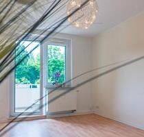 2-Raum-Wohnung mit Balkon in schöner Wohnlage - Chemnitz Bernsdorf