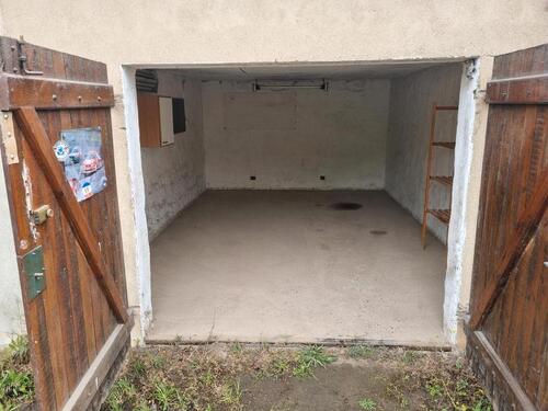 Foto - Garage mit Strom zu vermieten extra breit